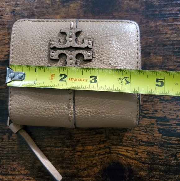 Tory Burch McGraw Bi-Fold Wallet Womens  Leather Camel Brown - Picture 15 of 16